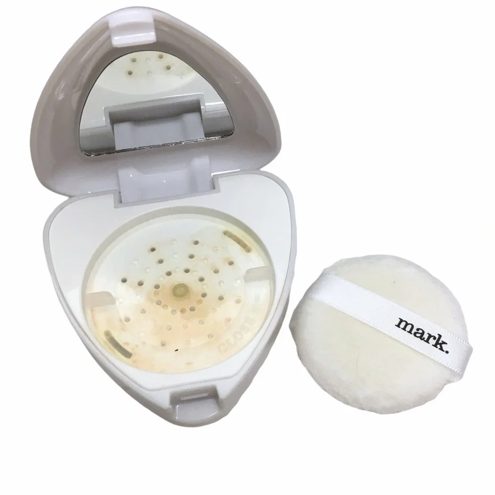 mark. Powder-Matic Go Anywhere Loose Powder Compact Mirror Puff Shade Medium
